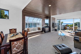 Lakeside City Apartments - Penthouse and Studio