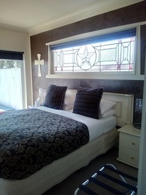 Lakeside City Apartments - Penthouse and Studio