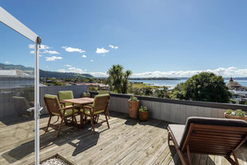Lakeside City Apartments - Penthouse and Studio