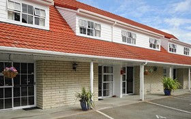 Midway Motel