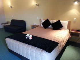 New Castle Motor Lodge