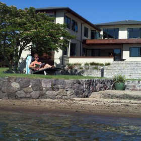 Nicara Lakeside Lodge