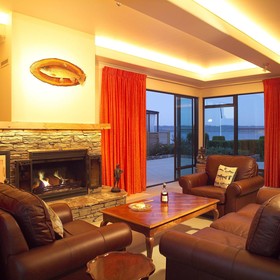 Nicara Lakeside Lodge
