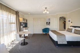 Silver Fern Rotorua Suites & Spa