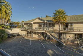 Silver Fern Rotorua Suites & Spa