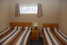 Six on Union Motel