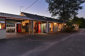 The Backyard Inn