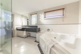 VR Rotorua Lake Resort