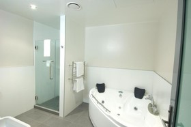 Wai Ora Lakeside Spa Resort