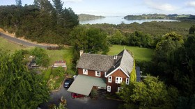 Orongo Bay Homestead