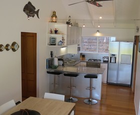 Tapeka Del Mar Beachfront Holiday Home