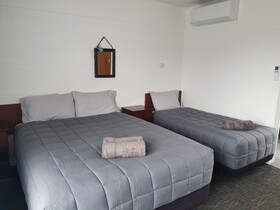 Brooklyne Motel Sanson