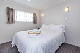 Anzac Court Motel