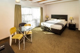 Takapuna International Motor Lodge