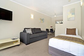 Takapuna Motor Lodge