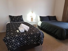 Kelly's Motel