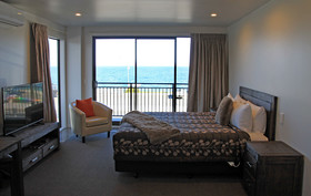 Acacia Lake View Motel