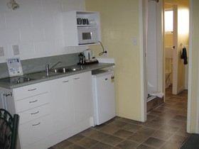 Adelphi Motel