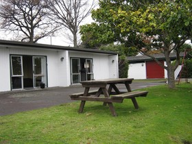 Adelphi Motel