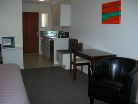 Alpine Lake Motor Lodge