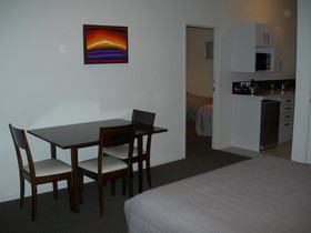 Alpine Lake Motor Lodge