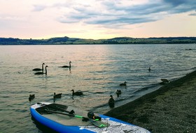 Cascades Lakefront Motel