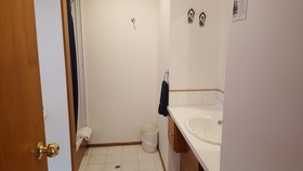 Cascades Lakefront Motel