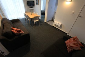 Courtney Motel