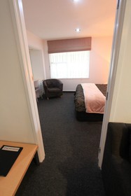 Courtney Motel