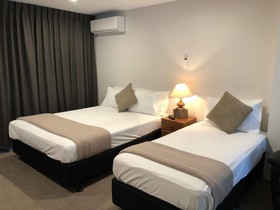 Dunrovin Motel