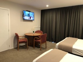 Dunrovin Motel