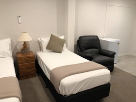 Dunrovin Motel