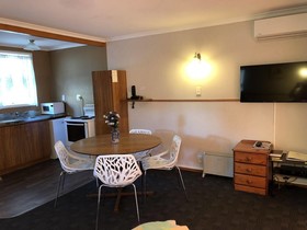 Dunrovin Motel