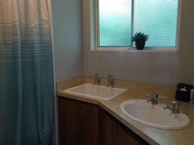 Dunrovin Motel