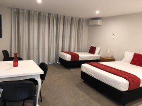 Dunrovin Motel