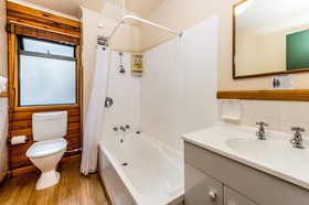 Lakefront Lodge Taupo