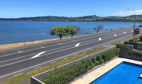 One Ten Lake Terrace Taupo