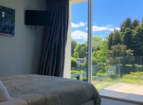 One Ten Lake Terrace Taupo