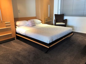 Waimahana Apartments