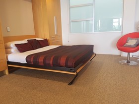 Waimahana Apartments