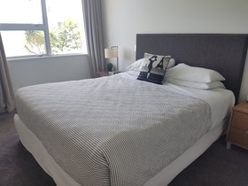 Waimahana Apartments