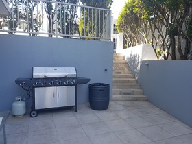 Waimahana Apartments