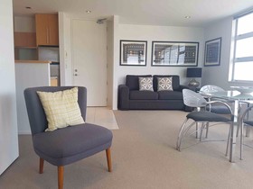 Waimahana Apartments