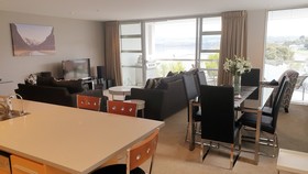 Waimahana Apartments