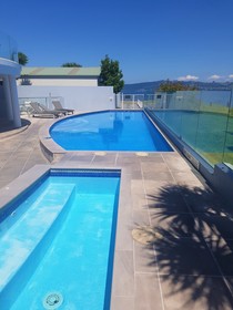 Waimahana Apartments