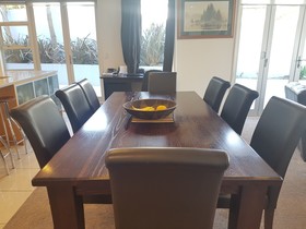 Waimahana Apartments