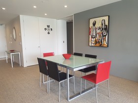 Waimahana Apartments