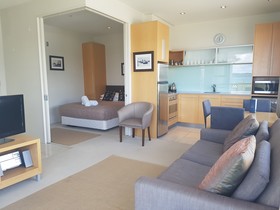 Waimahana Apartments