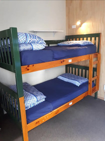 Apple Tree Backpackers