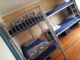 Apple Tree Backpackers